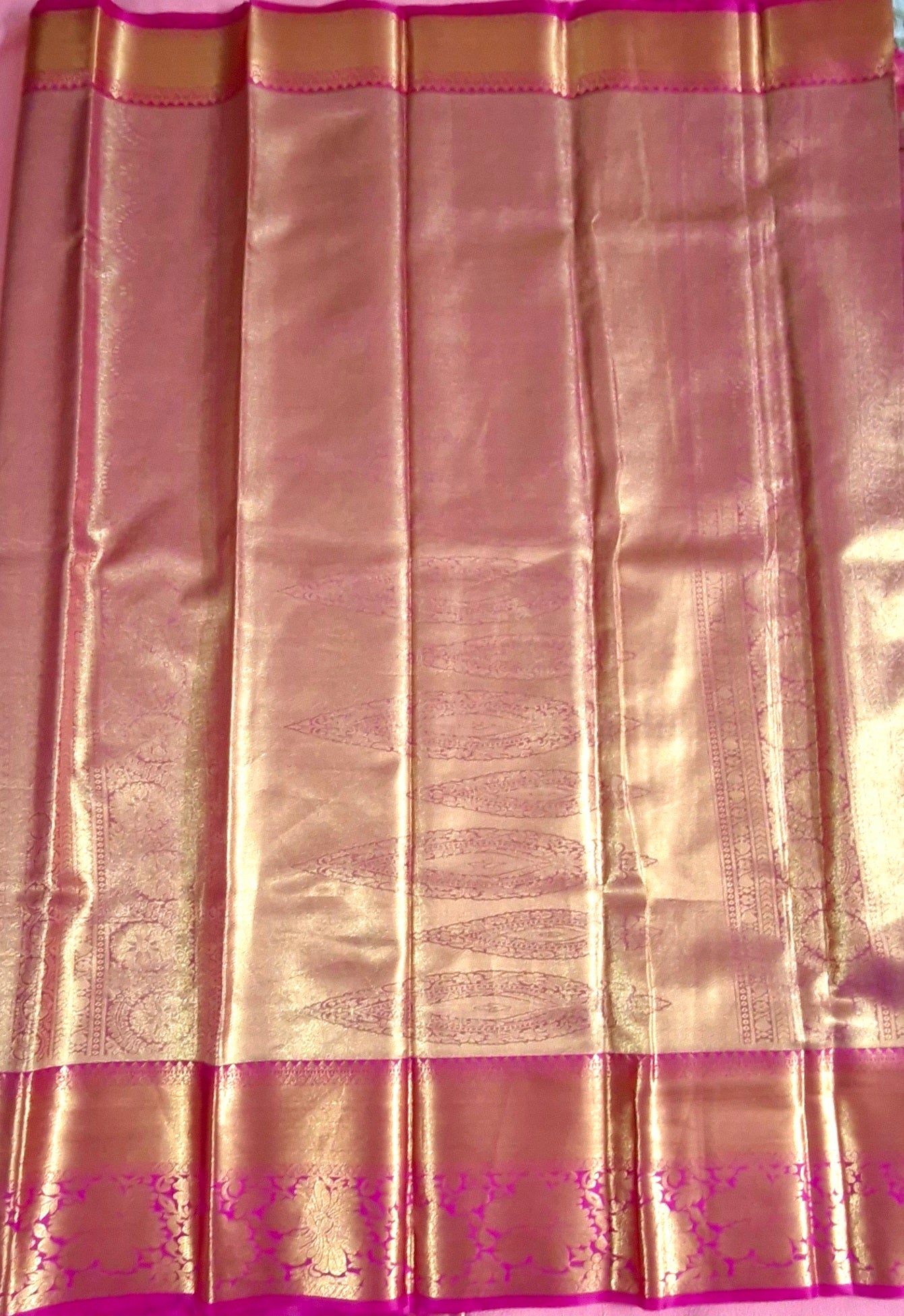 OFF-WHITE CREAMISH SILK SAREE