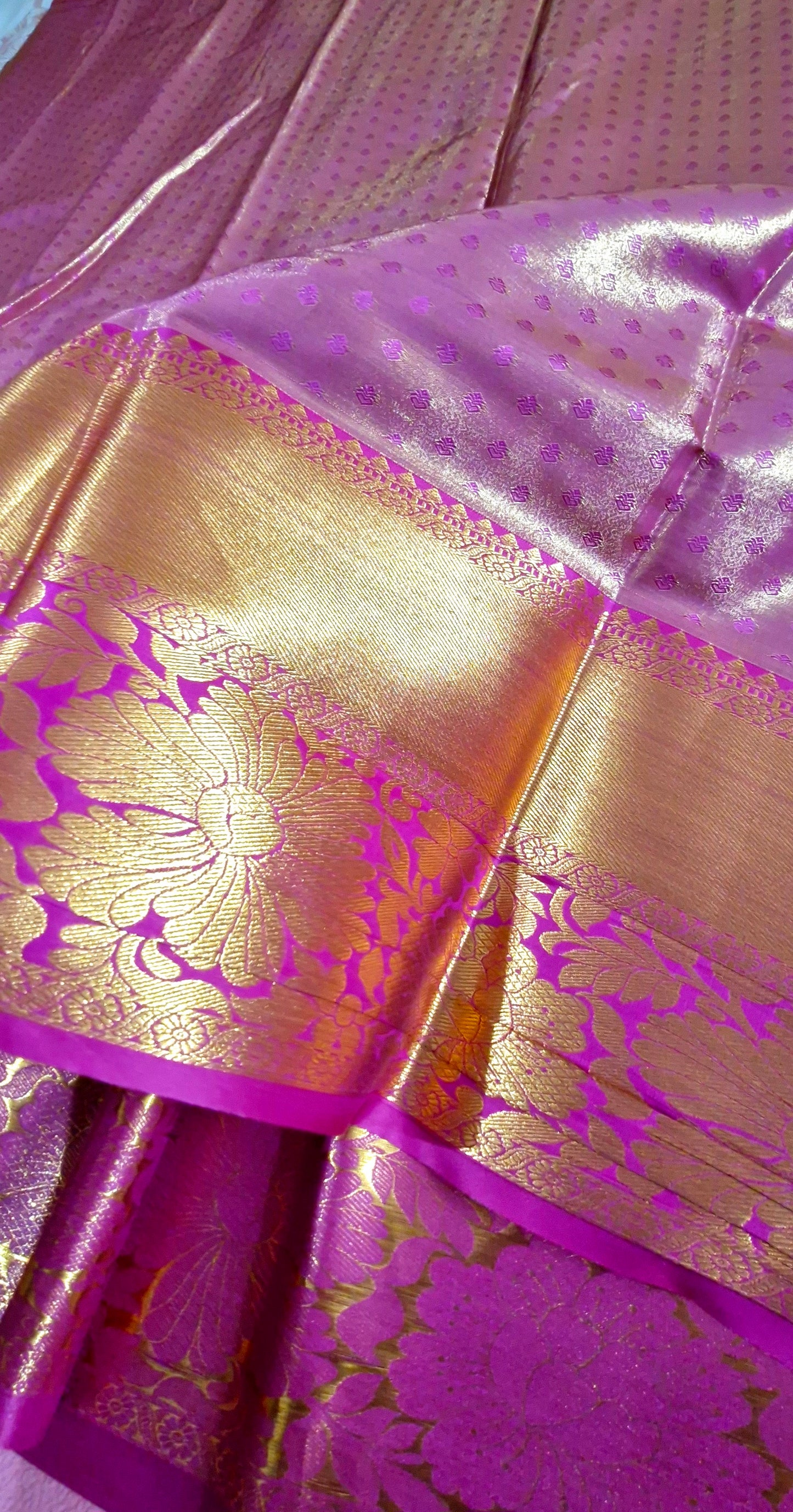 OFF-WHITE CREAMISH SILK SAREE