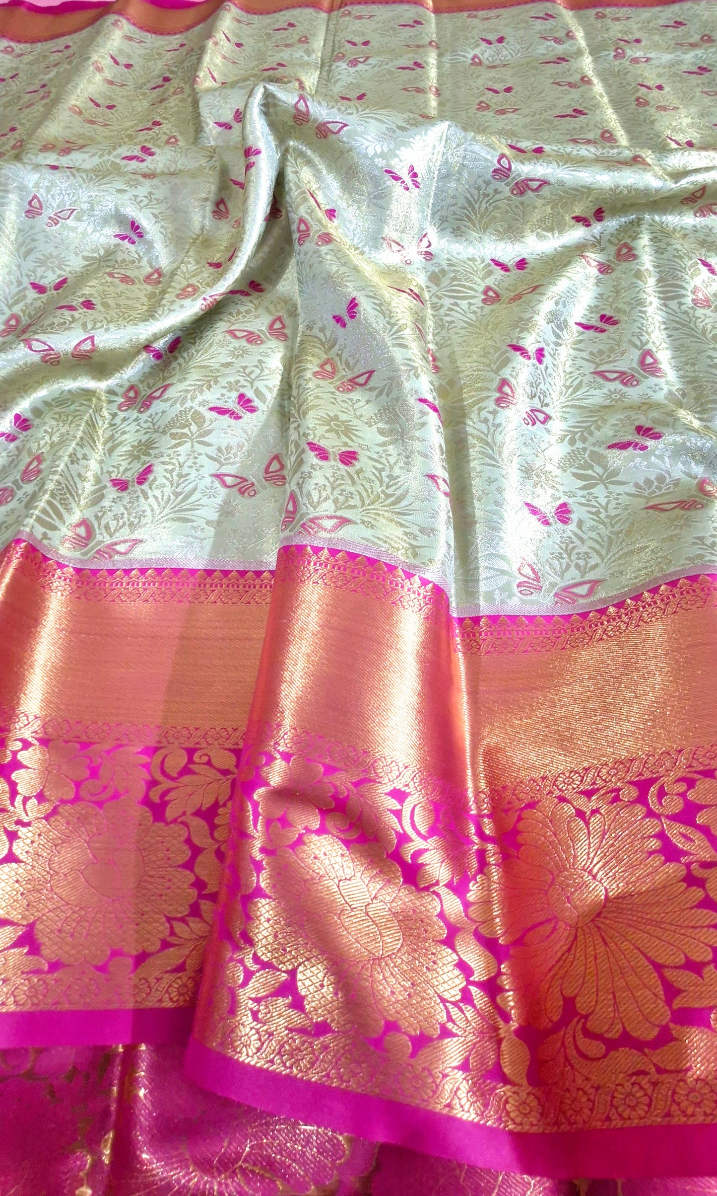 OFF-WHITE CREAMISH SILK SAREE