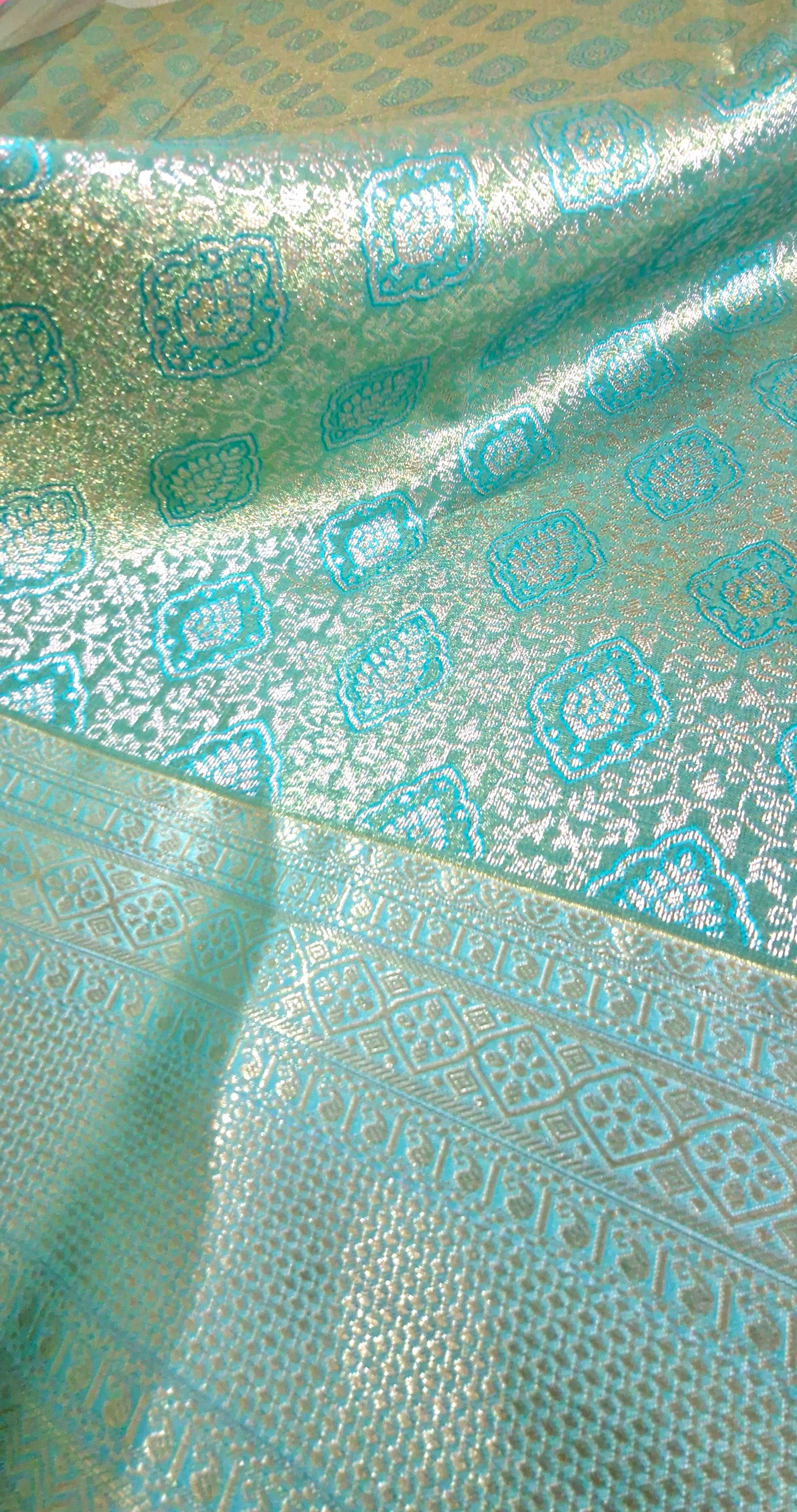 TURQUOISE GREEN SILK SAREE