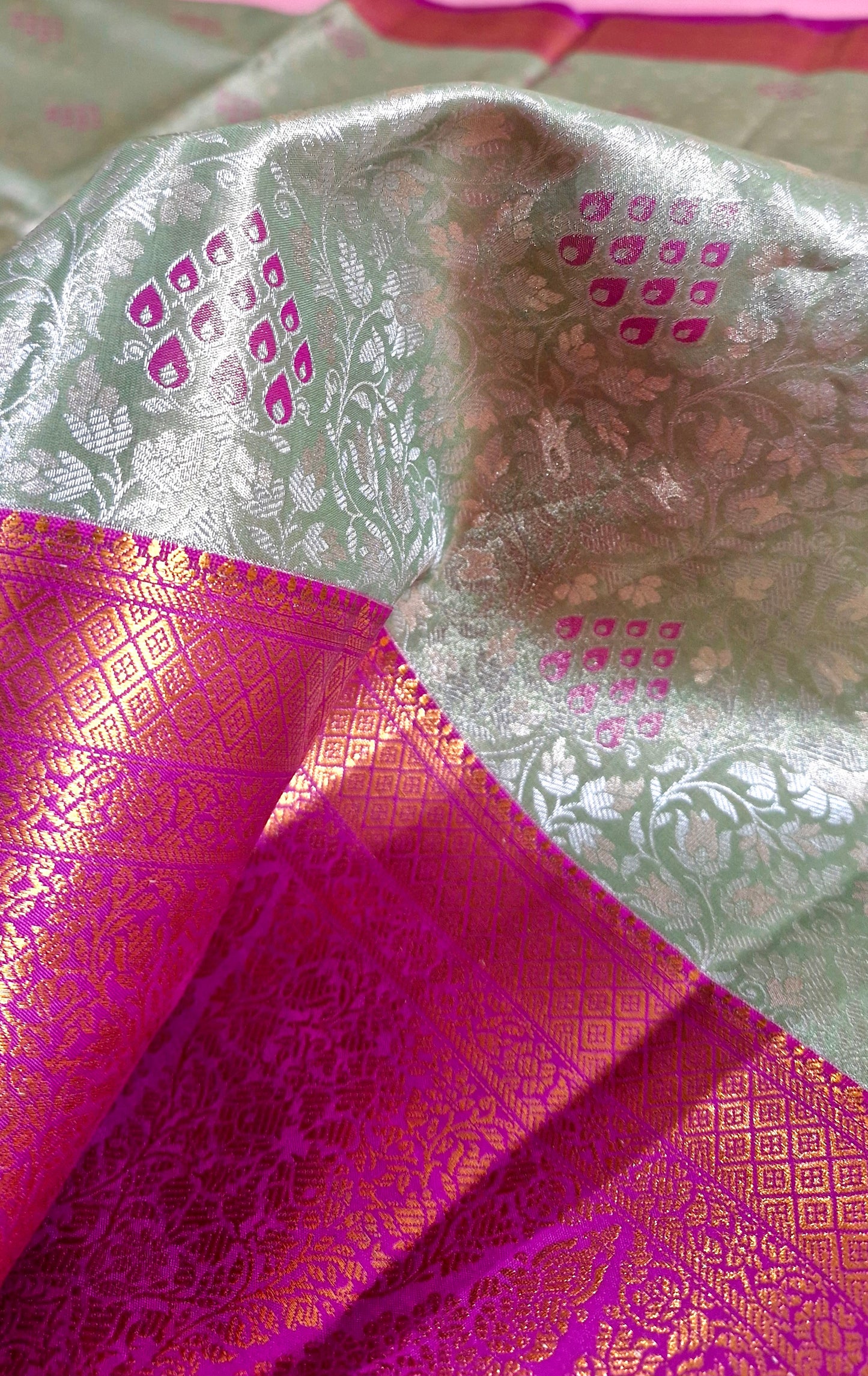 LIGHT PISTACHIO GREEN SILK SAREE