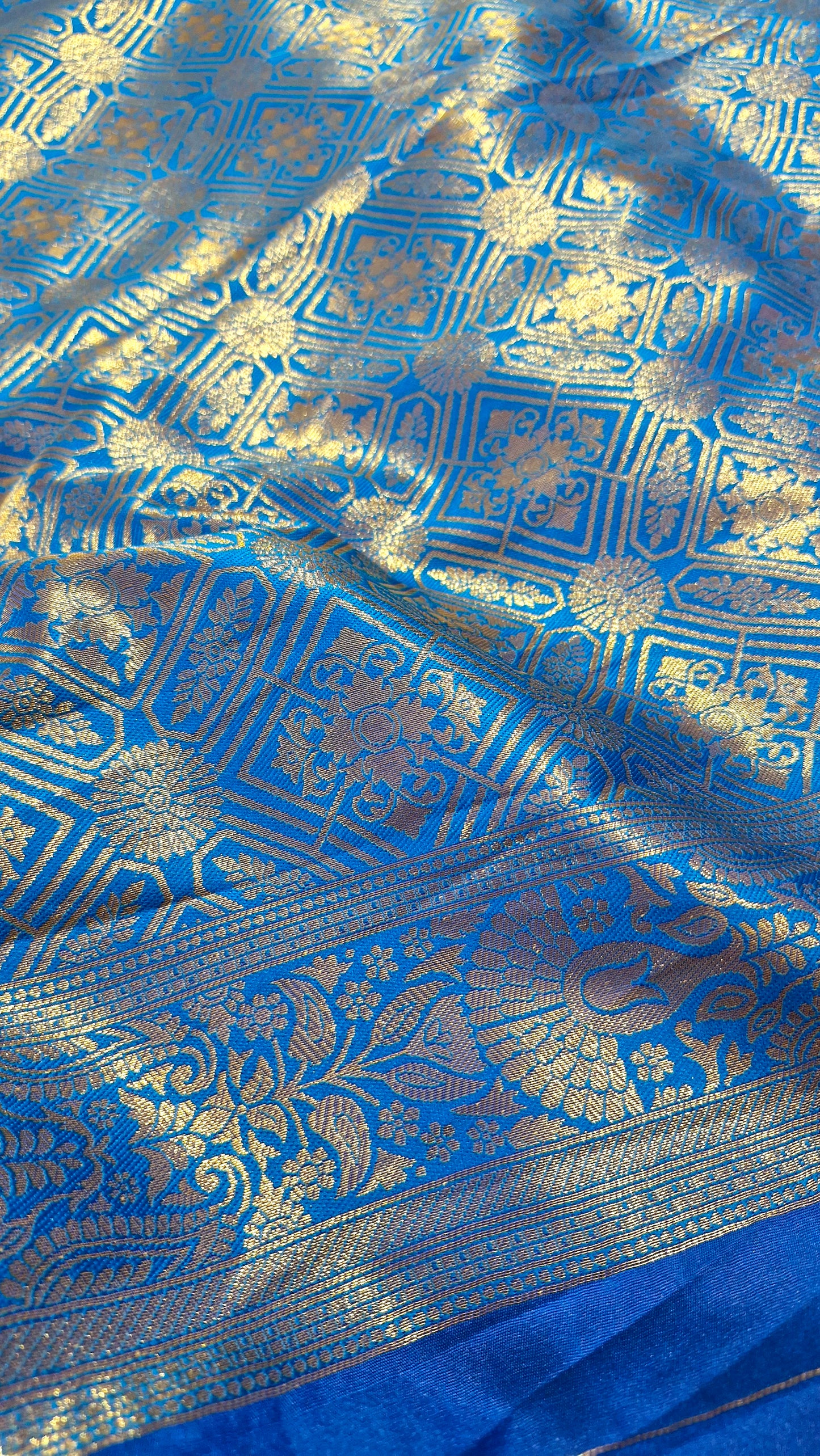 SILVER GOLD DUAL TONE SILK SAREE