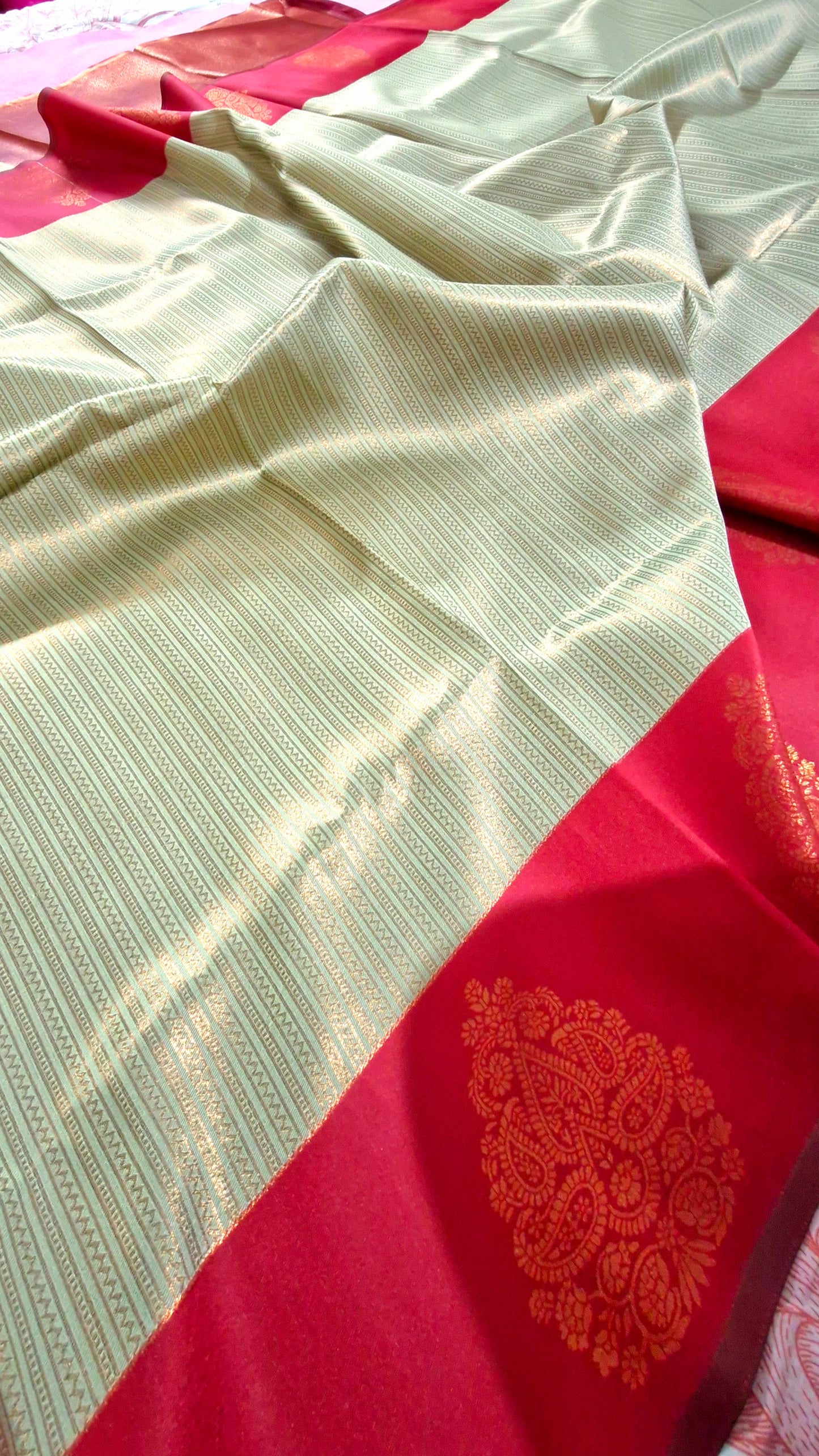 CREAMISH GOLDEN SILK SAREE