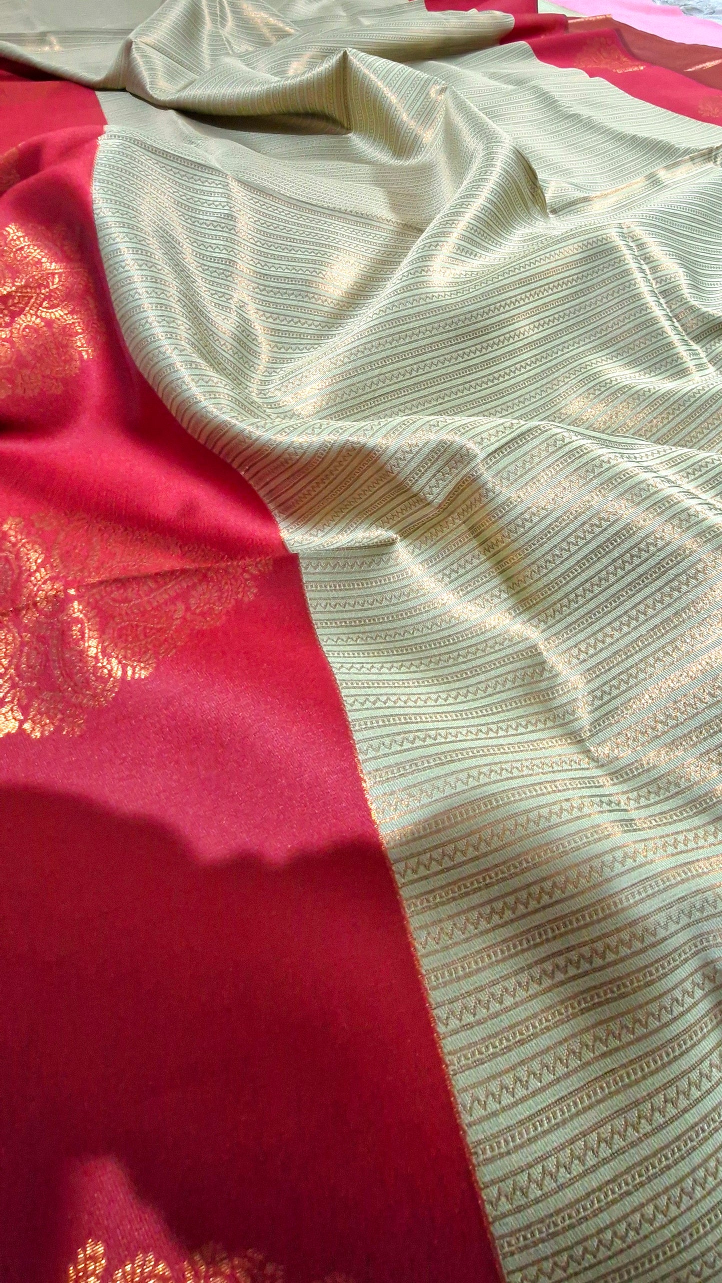 CREAMISH GOLDEN SILK SAREE