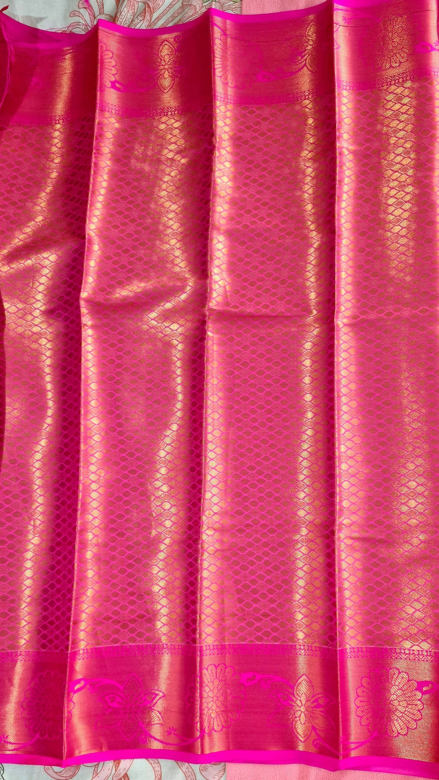 OFF-WHITE GOLDEN SILK SAREE