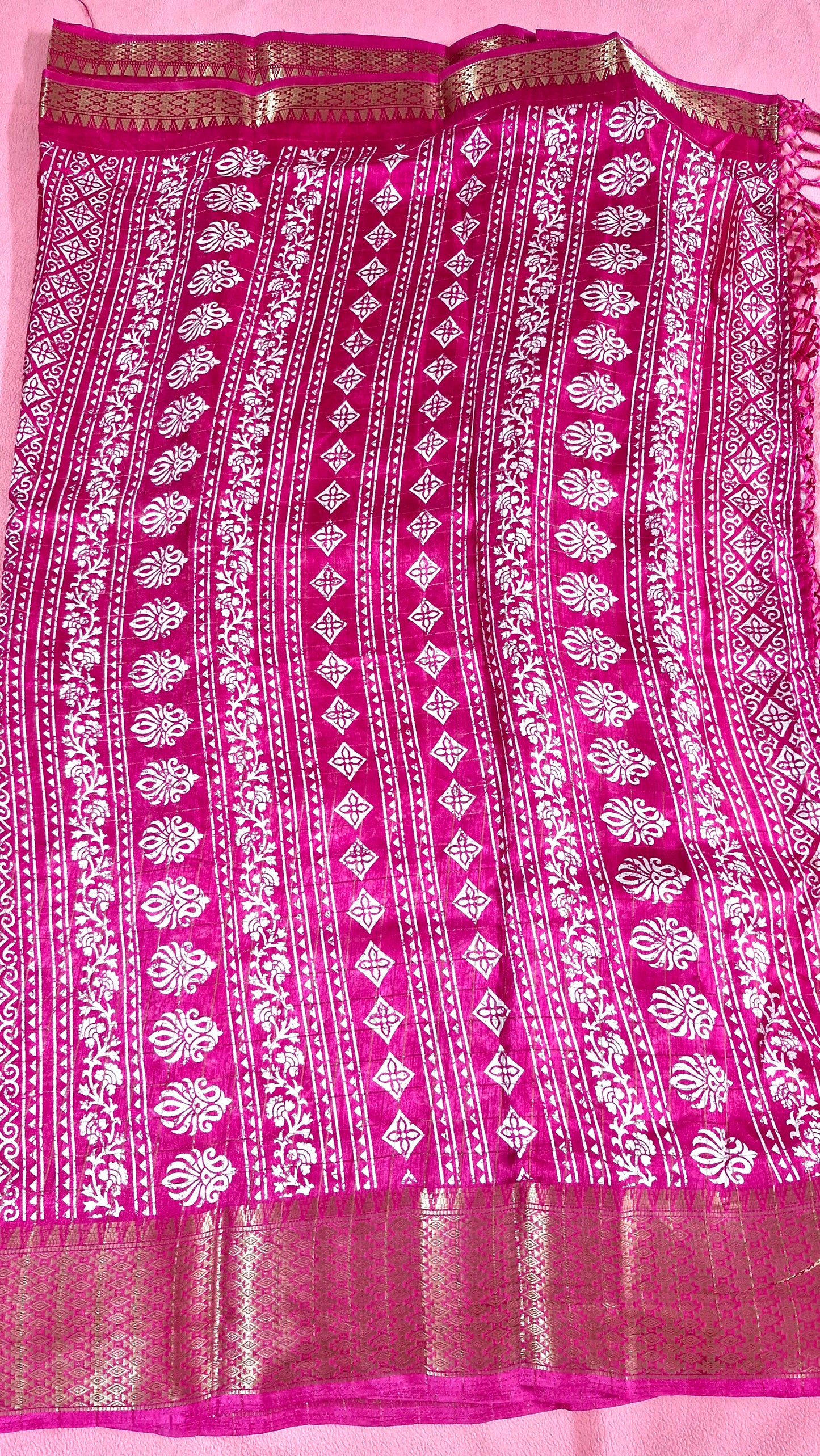 MAGENTA DOLA SILK SAREE